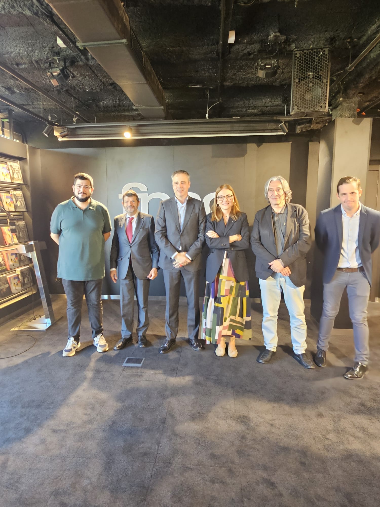 FNAC abre su nueva tienda en Las Ramblas con una gran jornada cultural gratuita