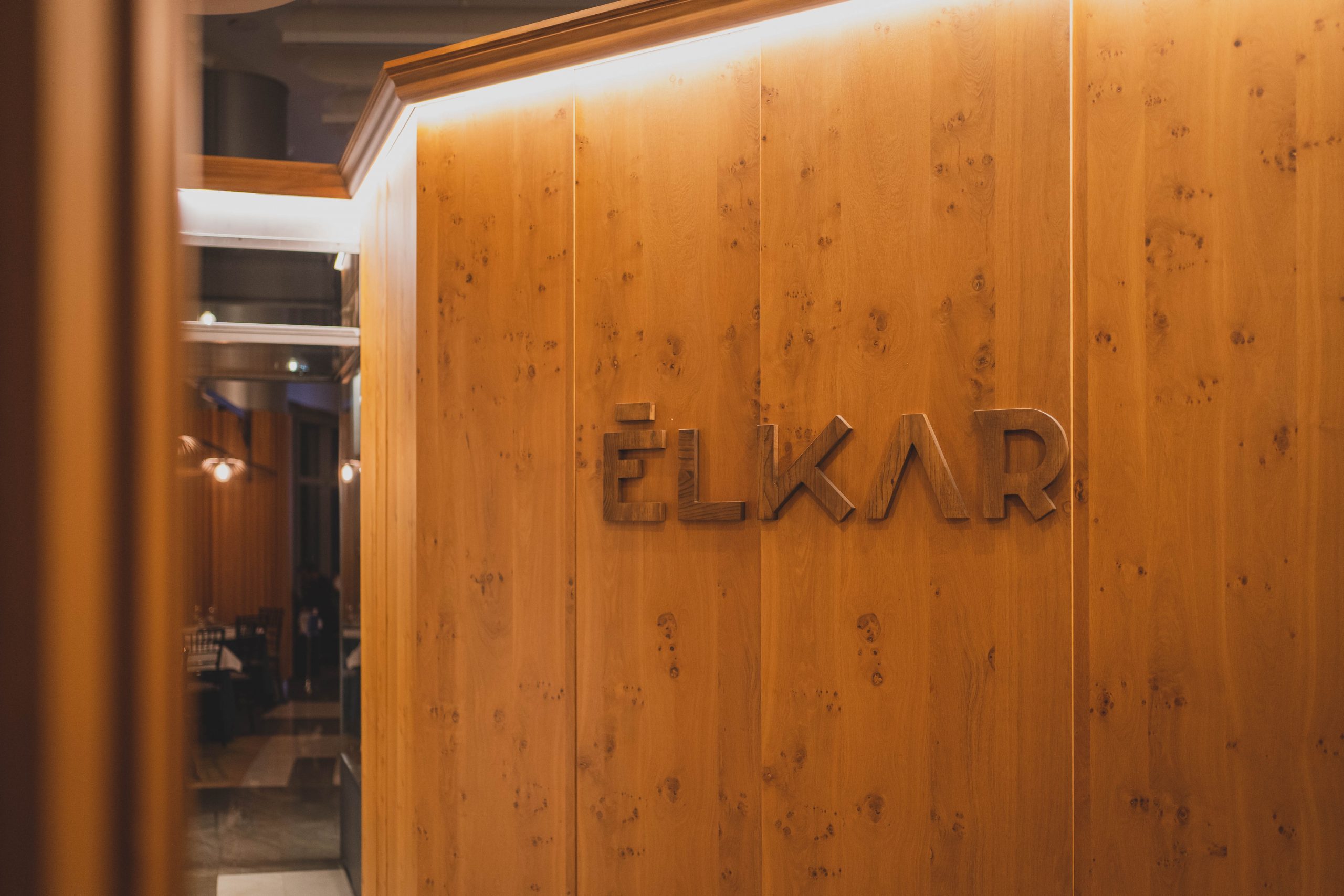 El cerdo ibérico conquista el cielo de Madrid en la tercera edición del ciclo “A 4 Manos” de Élkar