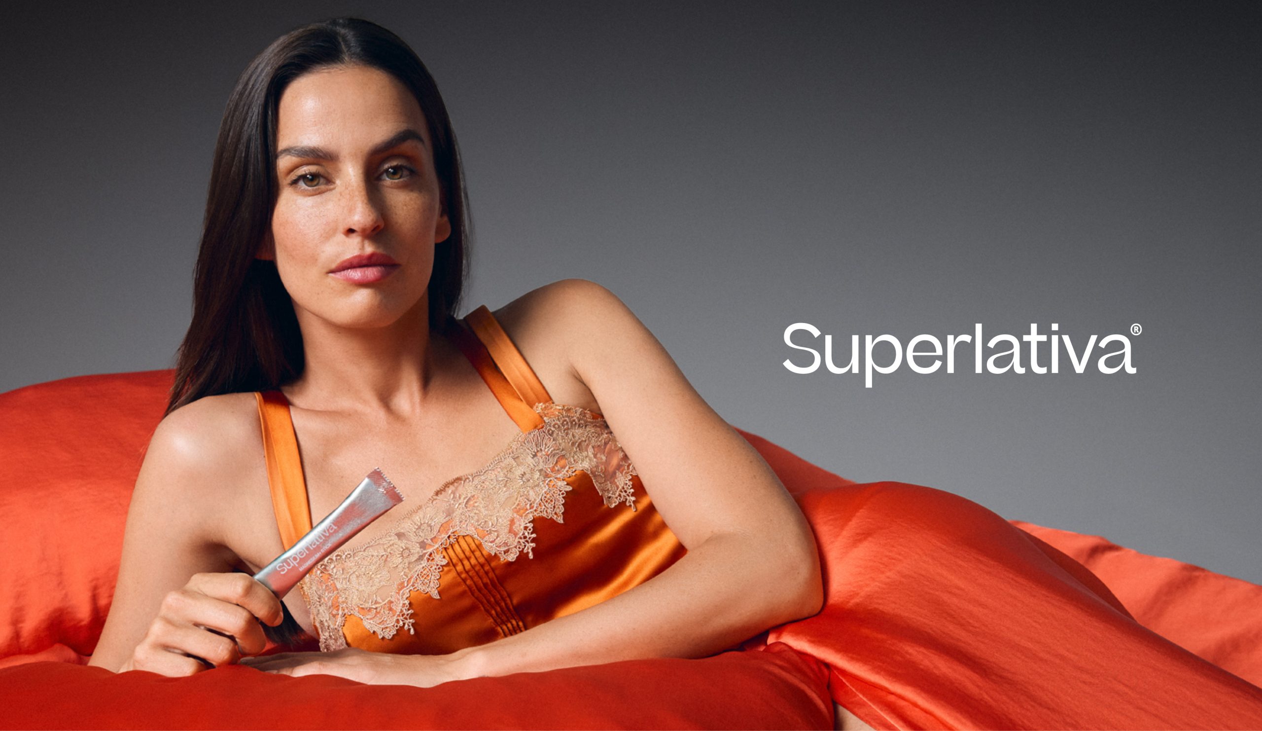 SUPERLATIVA ELEVA EL AUTOCUIDADO URBANO CON SU INNOVADOR MAGNESIUM+ STICK