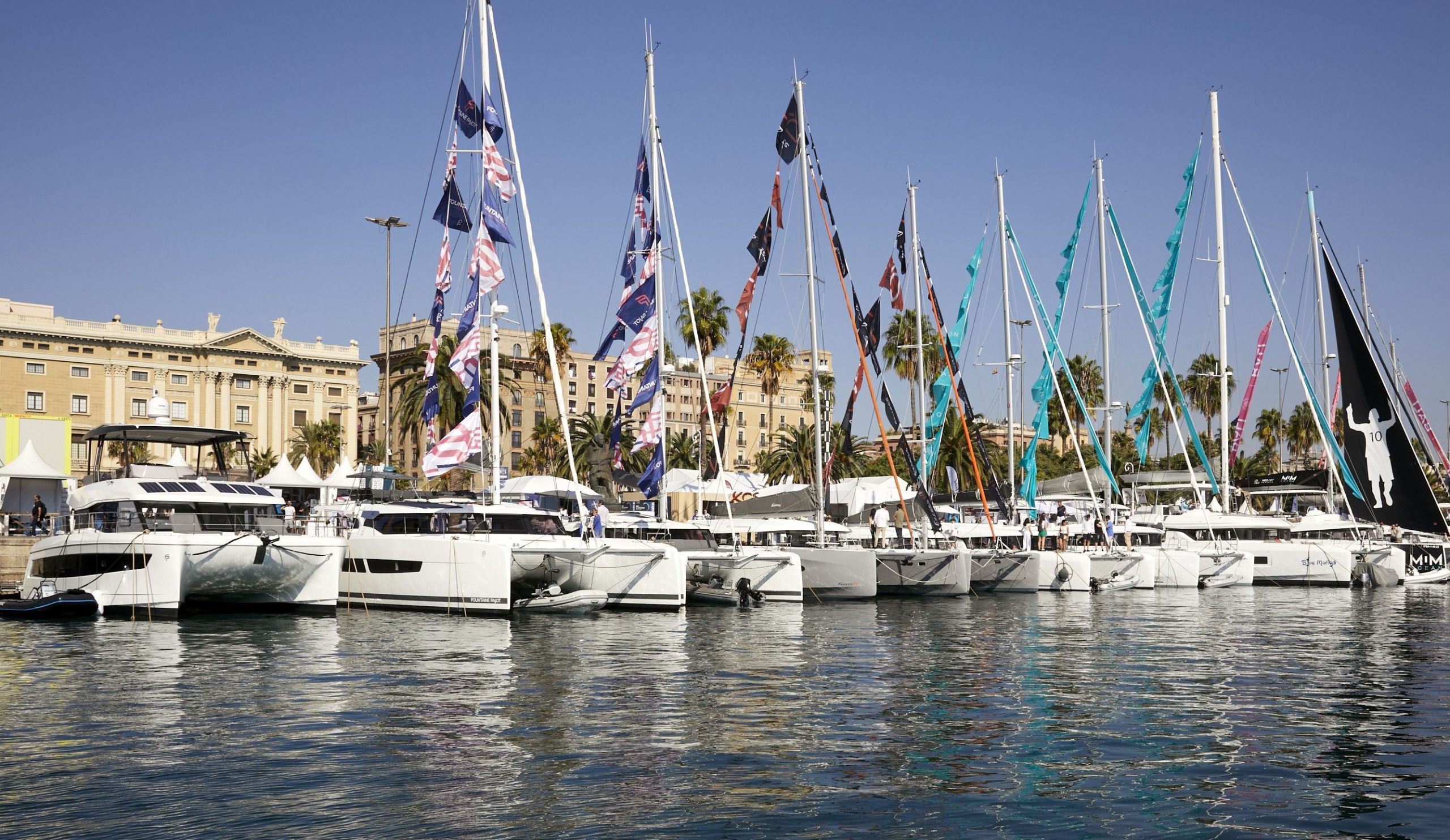 EL CATAMARÁN EMERGE COMO LA ALTERNATIVA PREFERIDA AL APARTAMENTO VACACIONAL ESTE VERANO